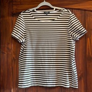 Lafayette 148 Stretch knit top size XL